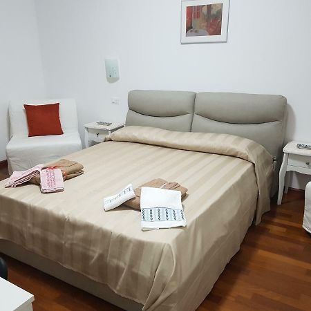 Casa Francesco Di Luca & Paola Appartement Verona Buitenkant foto