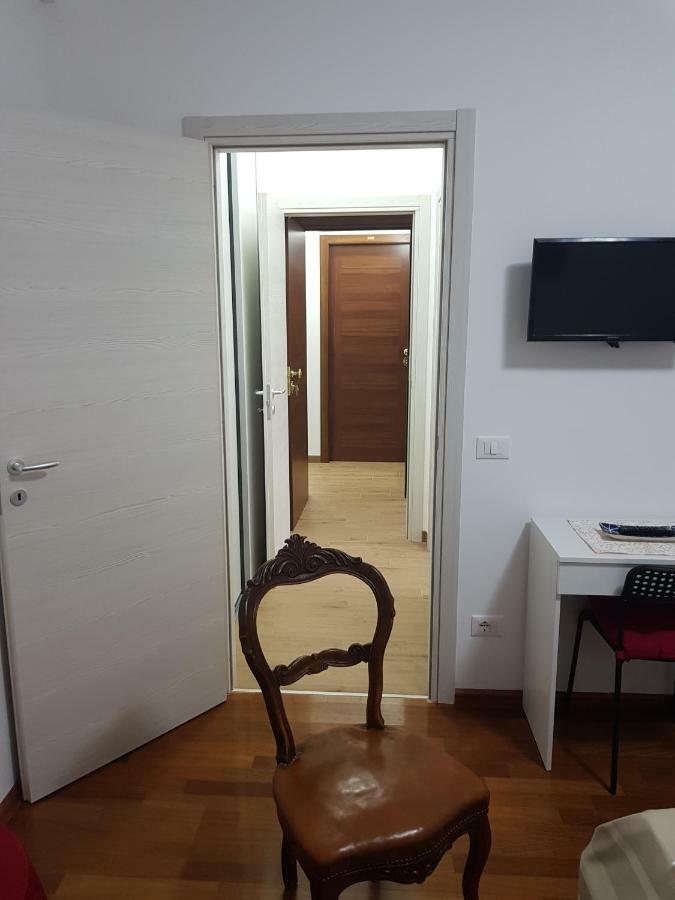 Casa Francesco Di Luca & Paola Appartement Verona Buitenkant foto